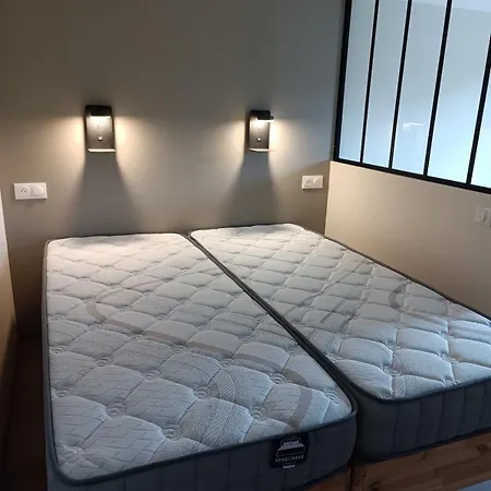 Aux Pieds De La Colline De Mousson Appartement *