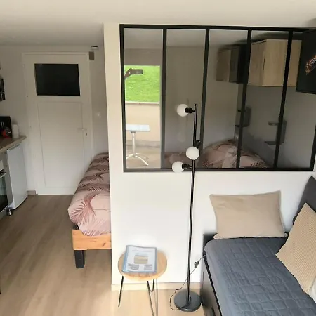 Aux Pieds De La Colline De Mousson Appartement