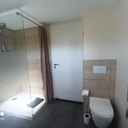 Aux Pieds De La Colline De Mousson *