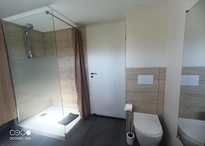 Aux Pieds De La Colline De Mousson *